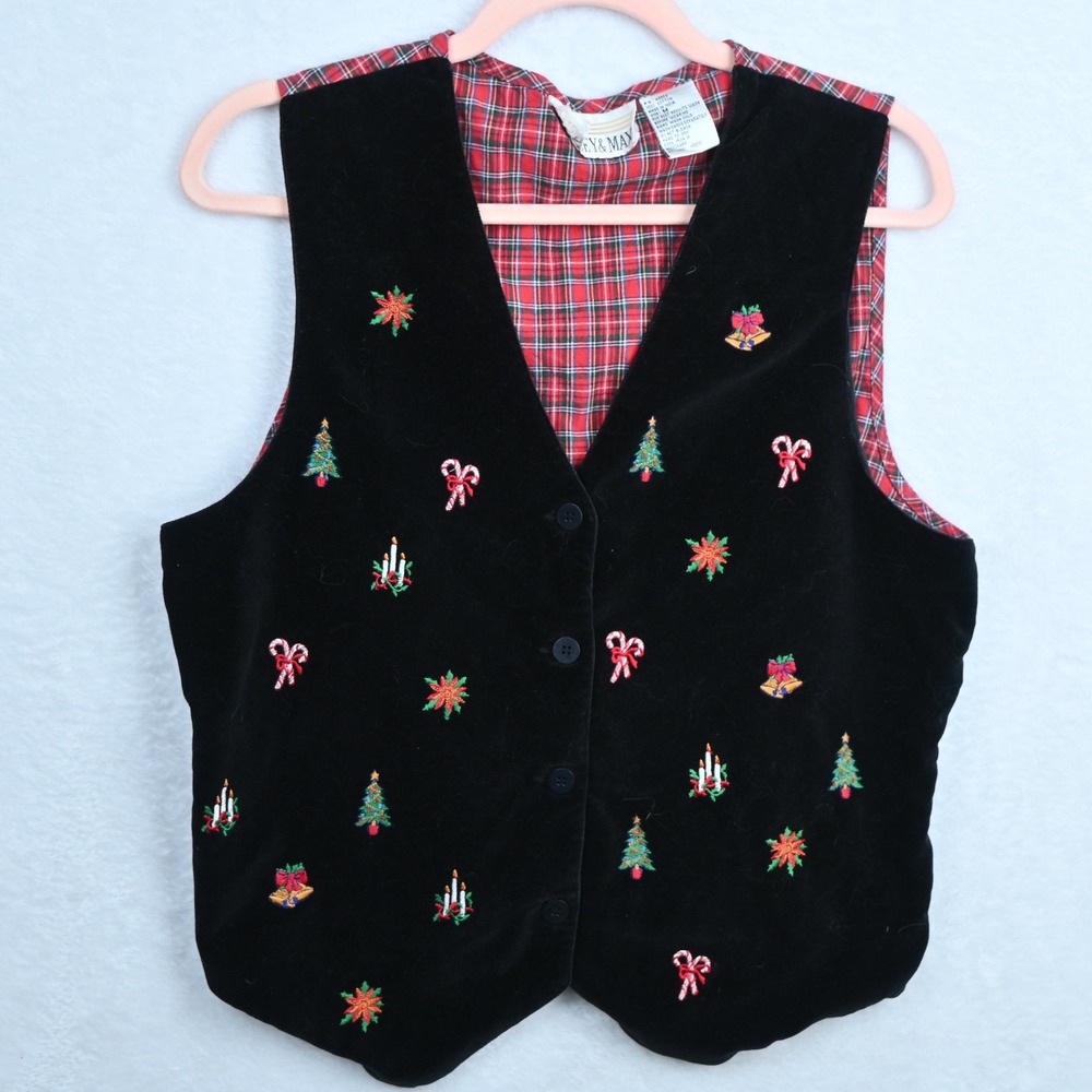 Casey & Max Vest Womens Medium Black Red Christmas Holiday Embroidered Plaid